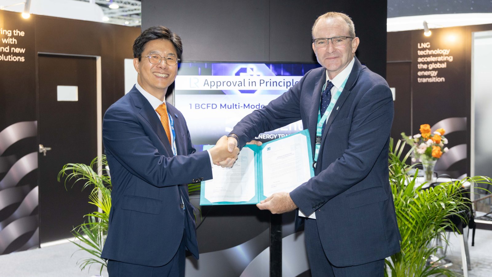 LR awards Approval in Principle to GasEntec for one of the industry's highest-capacity FSRU concepts