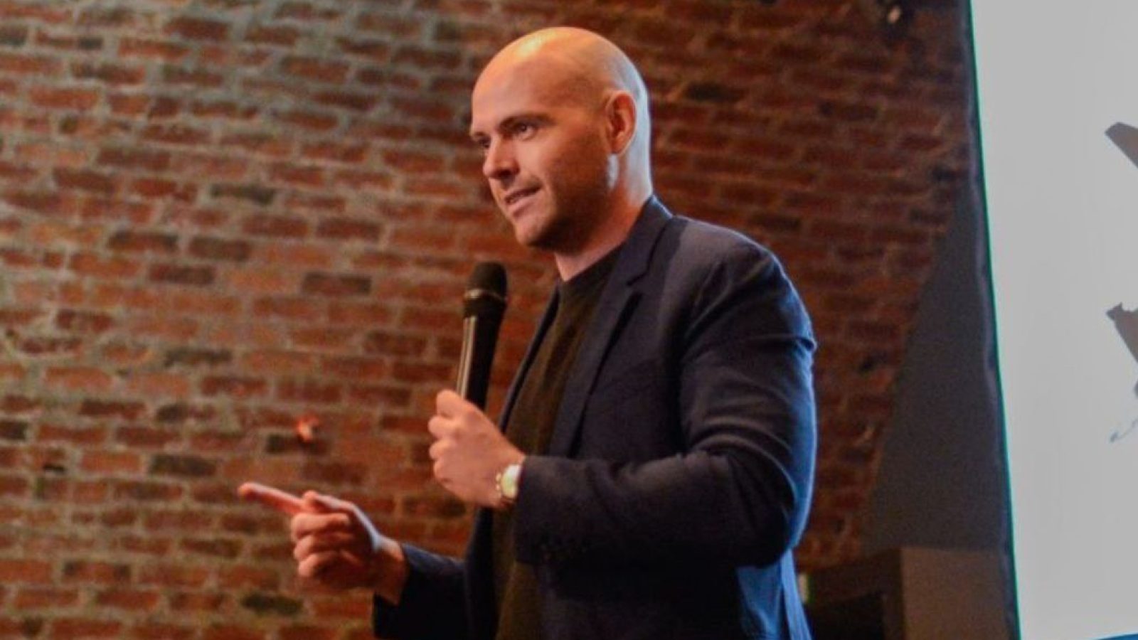 ExecSpace hosts Neurodiversity in Meetings and Events webinar with Welcome Brain