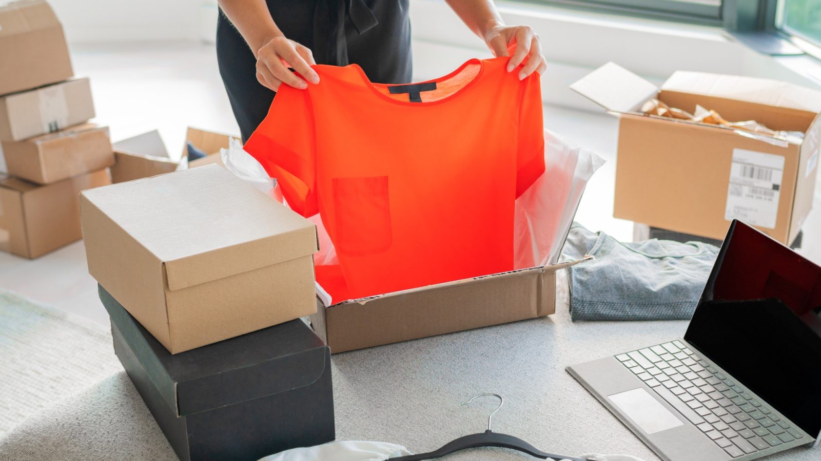 Aramex UK calls for smarter returns management amid rising volumes