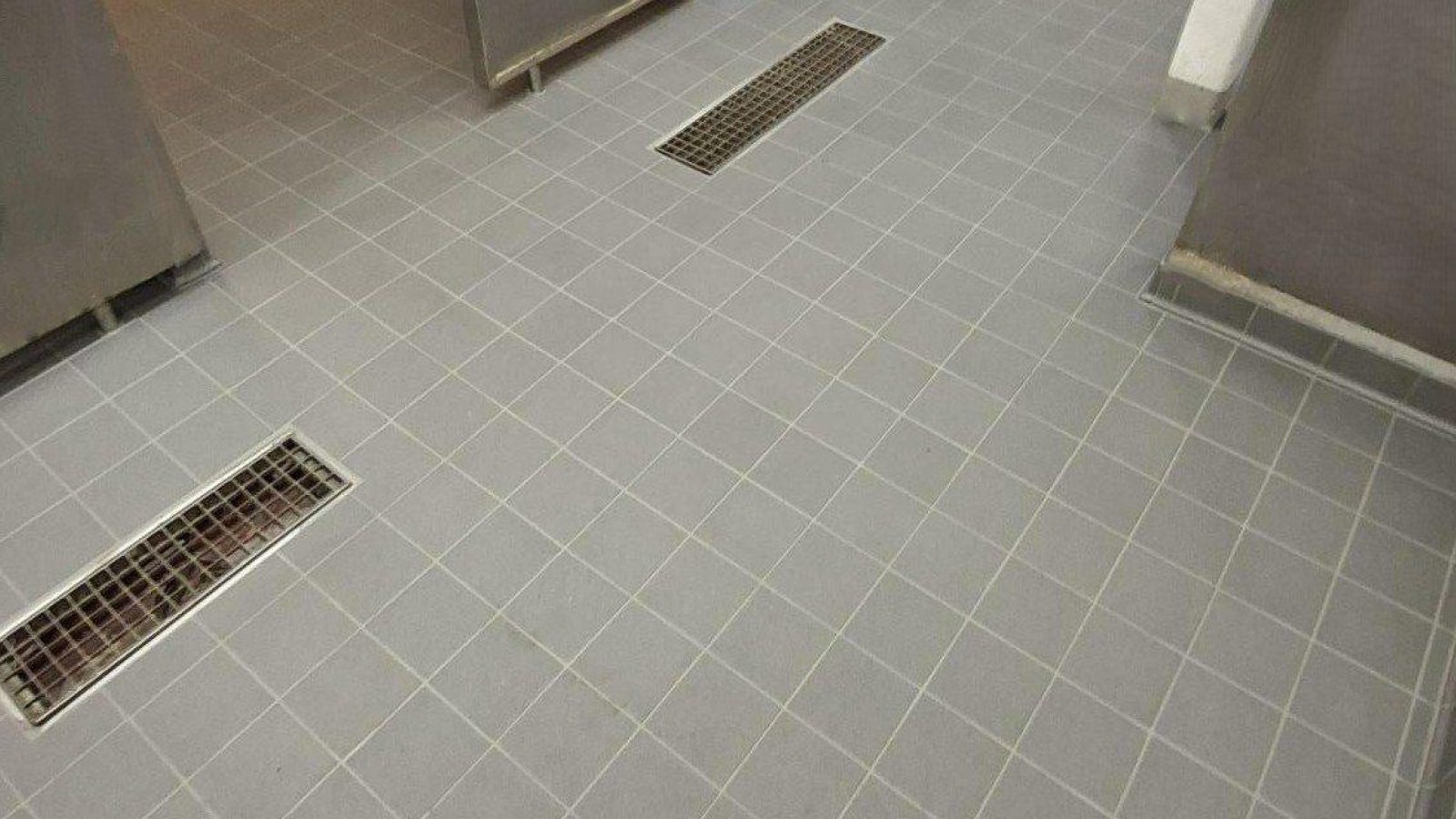 ICE UK delivers long-term flooring solution for offshore galley floor and pot wash area after previous poor installation