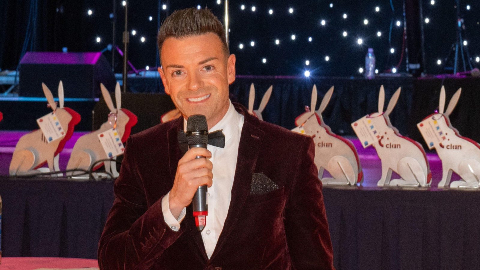 Des Clarke announced as star host at Clan's Hollywood Ball