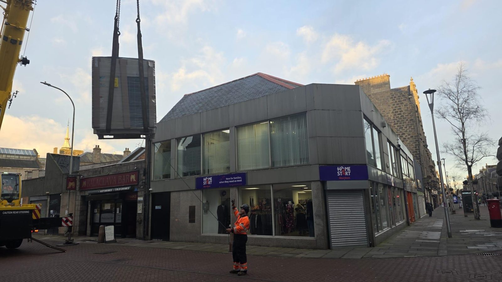 Home-Start Aberdeen warms up George Street charity shop thanks to SCARF funding support