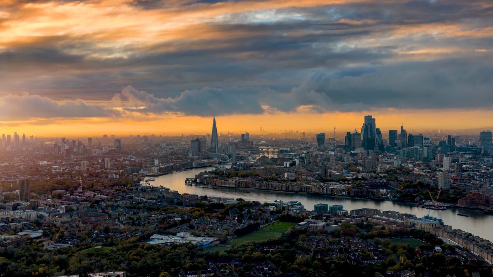 Cost of construction tenders set to climb by up to 5% ahead of capacity crunch, warns Turner & Townsend