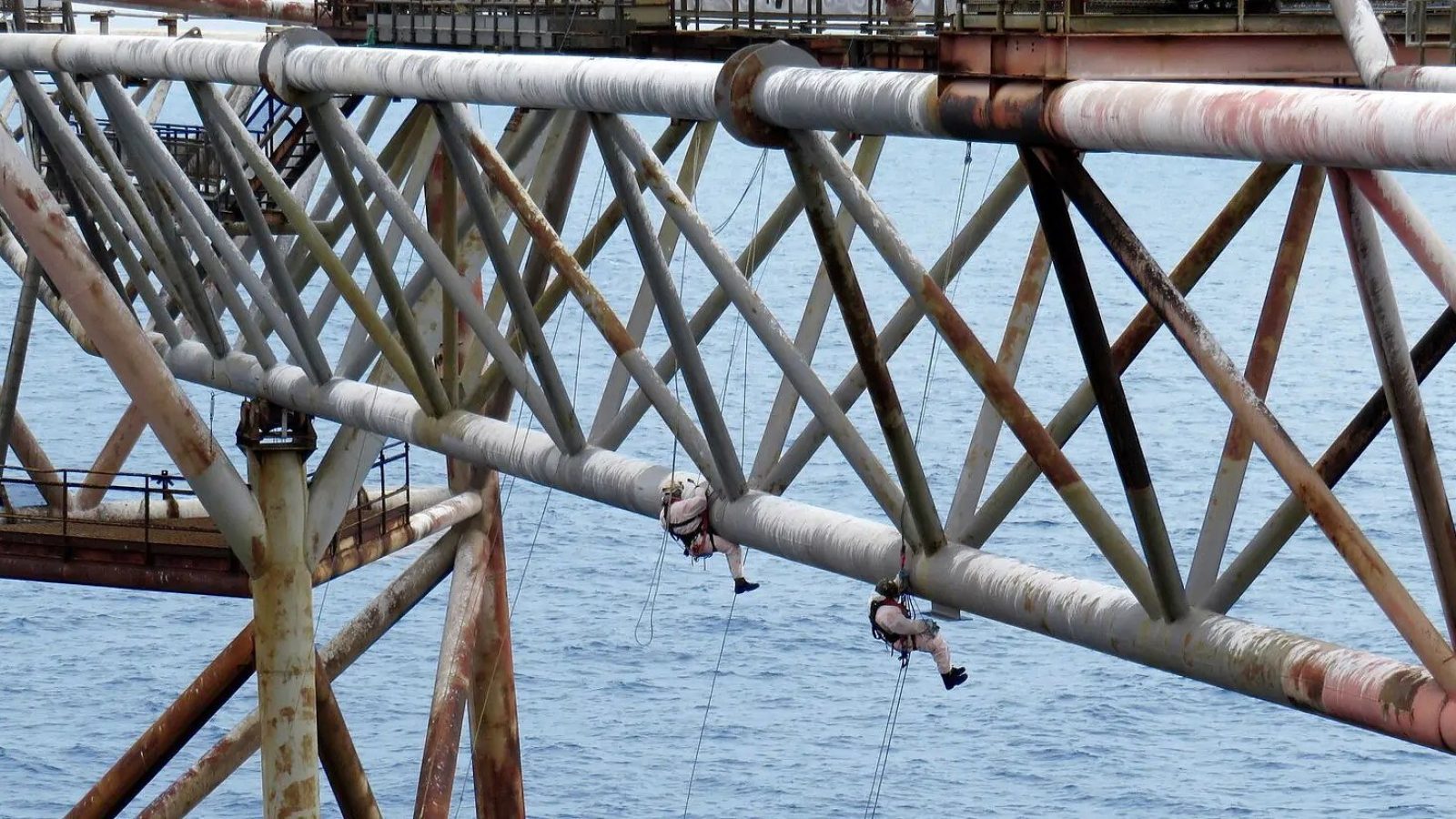 Bilfinger UK secures strategic offshore and onshore scaffold and fabric maintenance contracts, strengthening energy sector presence