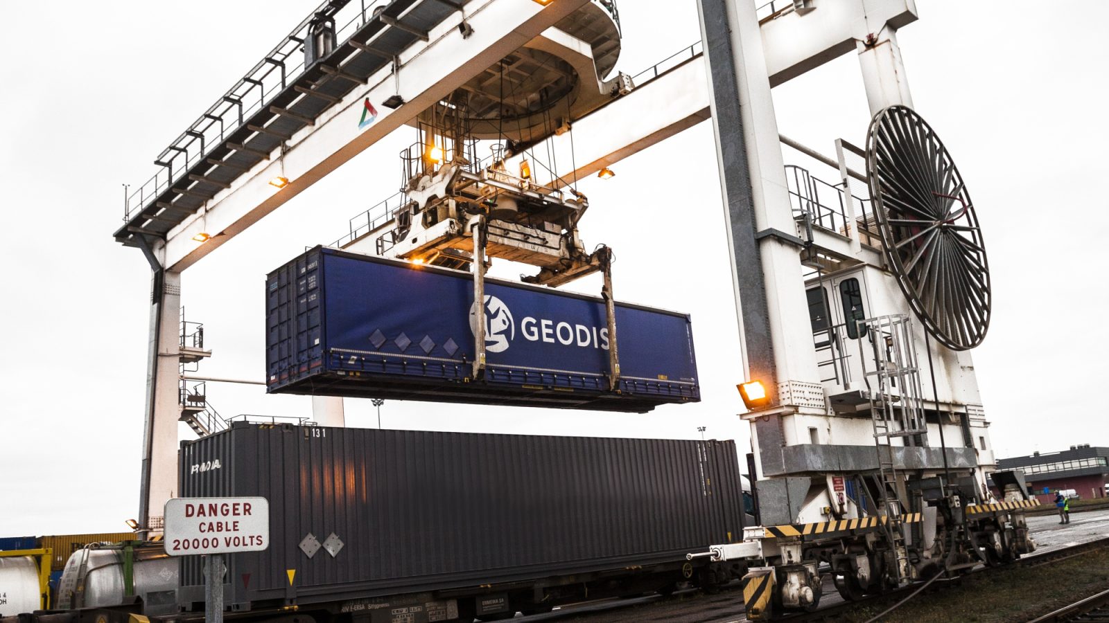 GEODIS to work with the NAOS Group  in decarbonizing its supply chain